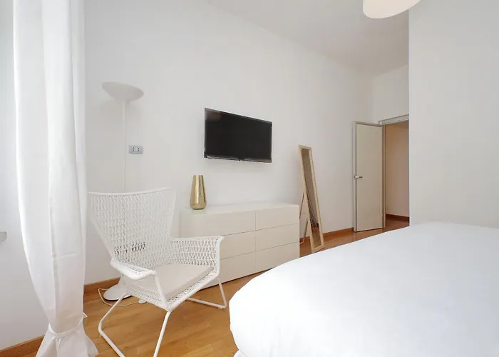 Ych-nice Flat With Patio Near Vatican *