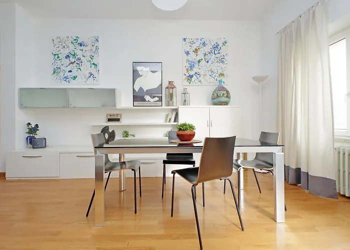 Ych-nice Flat With Patio Near Vatican