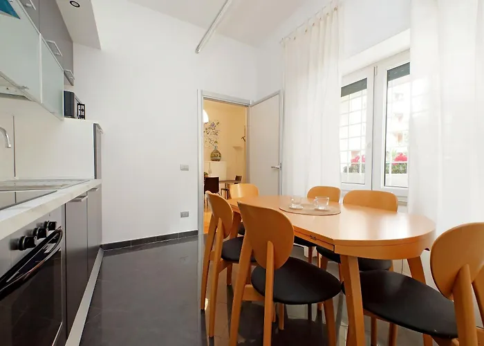 Ych-nice Flat With Patio Near Vatican Апартаменты Рим